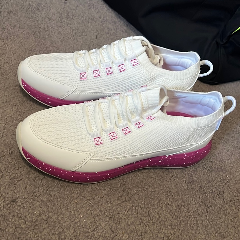 Stroll sport knit women’s golf shoes